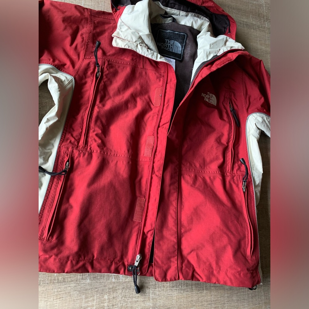 The North Face HyVent Hooded Rain Jacket Red White Waterproof Women XS - Picture 15 of 16